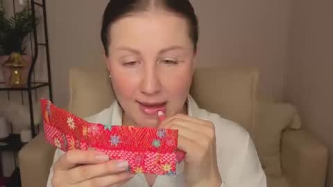 Helen online show from July 19, 2026, 1:53 am