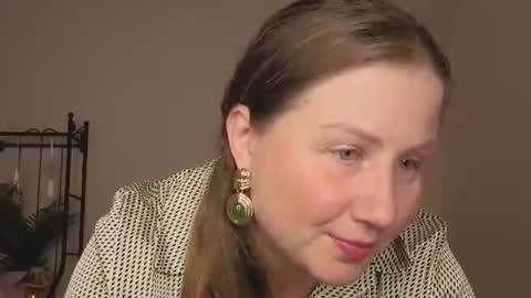 Helen online show from July 31, 2026, 2:33 am