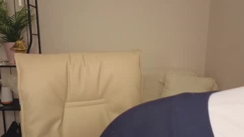 Helen online show from August 2, 2026, 2:21 am