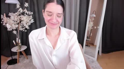 Helen online show from March 7, 2025, 5:51 am