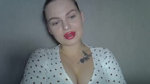 Snapshot of helga_now chatting on October 8, 2025, 9:01 pm helga_now online show from October 8, 2025, 9:01 pm