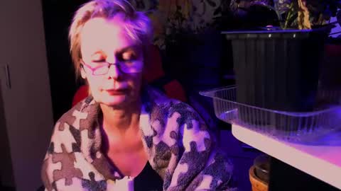 Snapshot of helgahimmele chatting on May 29, 2026, 6:39 pm Helga online show from May 29, 2026, 6:39 pm