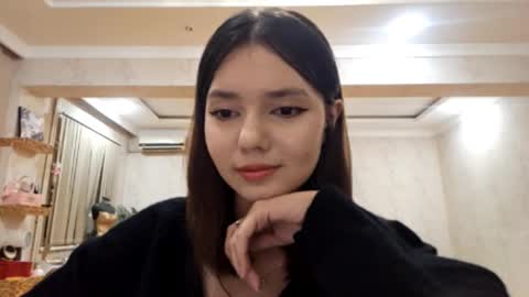 Snapshot of helgakraszewski chatting on October 15, 2025, 7:25 pm Alice online show from October 15, 2025, 7:25 pm