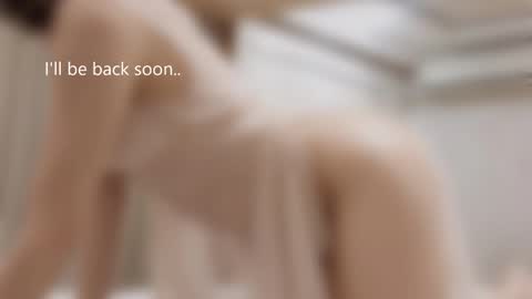 Snapshot of helgakraszewski chatting on November 1, 2025, 8:27 am Alice online show from November 1, 2025, 8:27 am