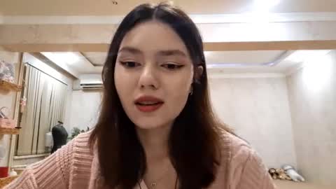 Snapshot of helgakraszewski chatting on December 3, 2025, 4:38 pm Alice online show from December 3, 2025, 4:38 pm