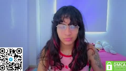 Helia Transfem and Amy online show from April 1, 2026, 1:41 pm