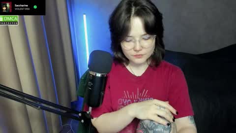 Red online show from December 16, 2025, 7:19 pm