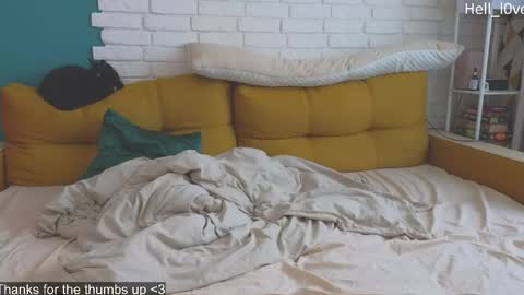 Snapshot of hell_l0ve chatting on May 19, 2026, 5:03 am Anastasiia online show from May 19, 2026, 5:03 am