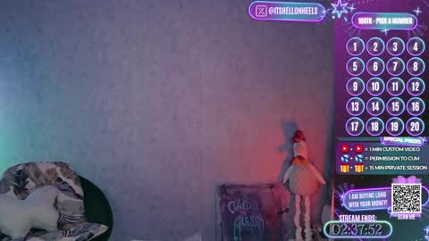 Snapshot of hell_on_heels_ chatting on June 9, 2026, 7:47 pm - show loyalty and subscribe - online show from June 9, 2026, 7:47 pm