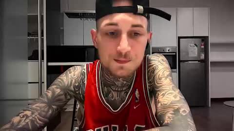 Snapshot of hellacozy chatting on February 10, 2026, 1:15 pm hellacozy online show from February 10, 2026, 1:15 pm