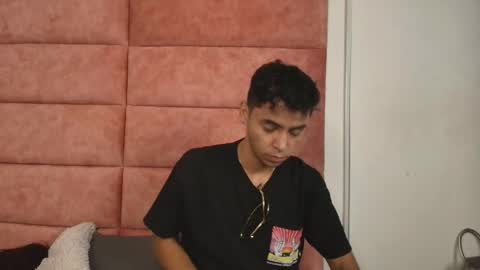 Snapshot of hellanddante_ chatting on October 19, 2025, 11:16 pm H E L L AND D A N T E online show from October 19, 2025, 11:16 pm