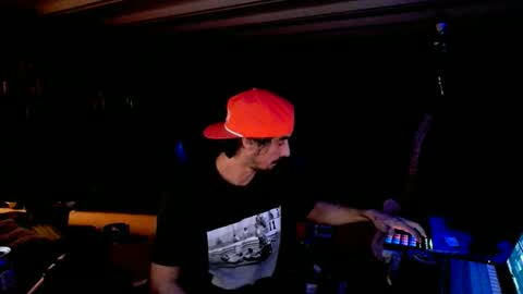 Snapshot of helldiver1990 chatting on December 20, 2025, 10:11 am helldiver1990 online show from December 20, 2025, 10:11 am