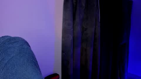 Snapshot of hellena_1 chatting on May 31, 2026, 11:28 pm Juliet online show from May 31, 2026, 11:28 pm