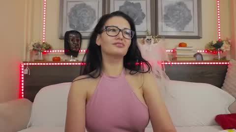    online show from October 20, 2025, 2:45 am