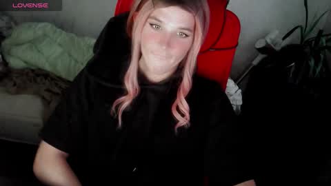 Helen Spellman online show from September 8, 2025, 4:28 pm