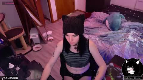Snapshot of hellfire_girl chatting on April 29, 2026, 12:27 am Hayley online show from April 29, 2026, 12:27 am