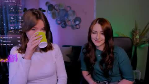 Helli online show from October 1, 2025, 7:20 pm