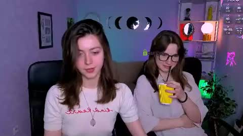Helli online show from June 14, 2026, 7:16 pm