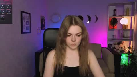 Snapshot of helli_belli chatting on June 27, 2026, 7:19 pm Helli online show from June 27, 2026, 7:19 pm