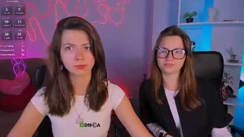 Snapshot of helli_belli chatting on July 19, 2026, 7:17 pm Helli online show from July 19, 2026, 7:17 pm