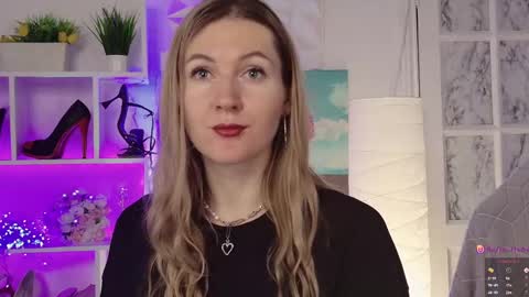 Alisia  Monday to Friday from 10 am to 4 pm GMT 2 online show from January 24, 2025, 9:06 am