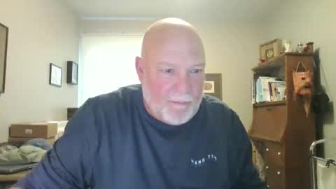 helloforfun111 online show from October 19, 2025, 2:29 pm