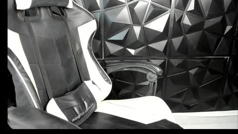 Snapshot of heluehorny13 chatting on March 12, 2025, 3:02 am heluehorny13 online show from March 12, 2025, 3:02 am