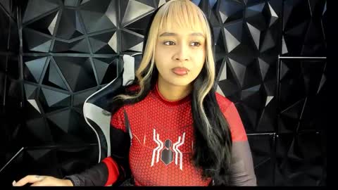 Snapshot of heluehorny13 chatting on October 27, 2025, 6:17 am heluehorny13 online show from October 27, 2025, 6:17 am