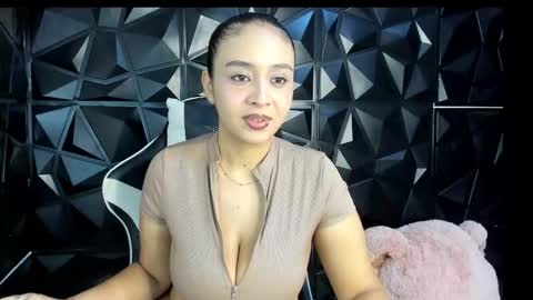 Snapshot of heluehorny13 chatting on January 10, 2026, 4:42 pm heluehorny13 online show from January 10, 2026, 4:42 pm