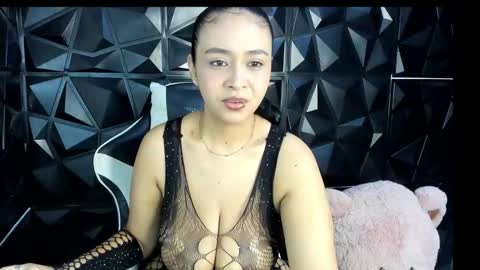 Snapshot of heluehorny13 chatting on January 12, 2026, 3:50 pm heluehorny13 online show from January 12, 2026, 3:50 pm