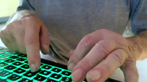 Snapshot of helvella chatting on July 24, 2026, 5:44 pm Helvell online show from July 24, 2026, 5:44 pm