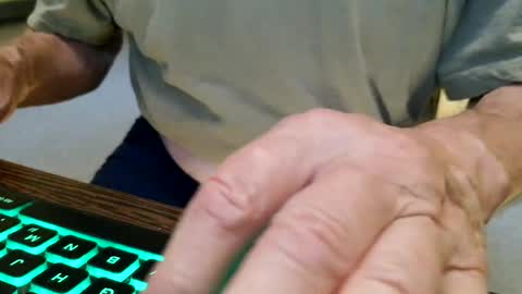 Snapshot of helvella chatting on July 28, 2026, 6:20 pm Helvell online show from July 28, 2026, 6:20 pm