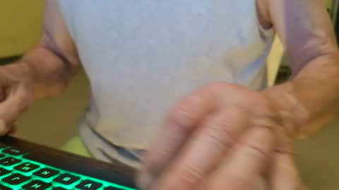 Snapshot of helvella chatting on July 30, 2026, 7:46 pm Helvell online show from July 30, 2026, 7:46 pm