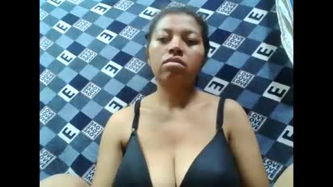 henitsaldy online show from September 18, 2025, 4:47 am