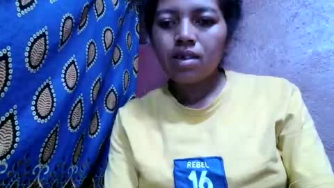 henitsaldy online show from October 10, 2025, 7:02 pm