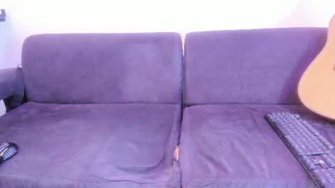 henrik_senn online show from June 14, 2026, 8:55 pm