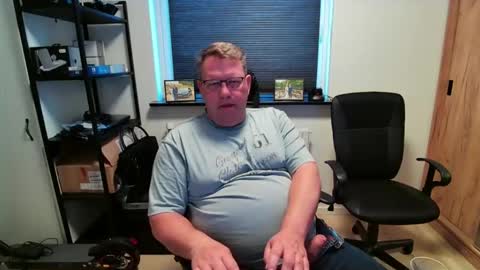 henrikrp1971 online show from April 17, 2026, 5:27 pm