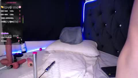 Snapshot of henry_diaz chatting on November 14, 2025, 8:35 am Henry online show from November 14, 2025, 8:35 am