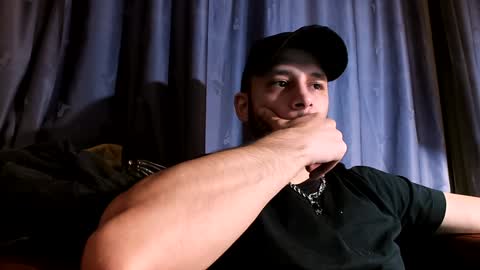 HenryAxe online show from December 10, 2024, 11:51 pm