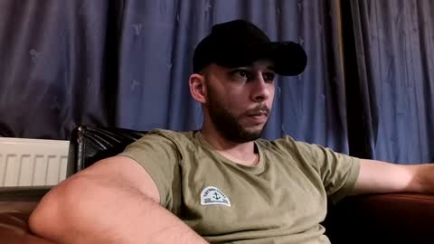 HenryAxe online show from December 24, 2024, 1:50 pm