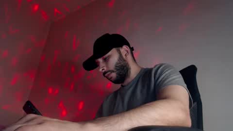 HenryAxe online show from September 16, 2025, 10:44 pm