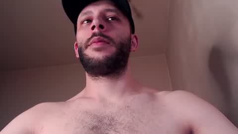 Snapshot of henryaxe chatting on July 25, 2026, 6:05 pm HenryAxe online show from July 25, 2026, 6:05 pm