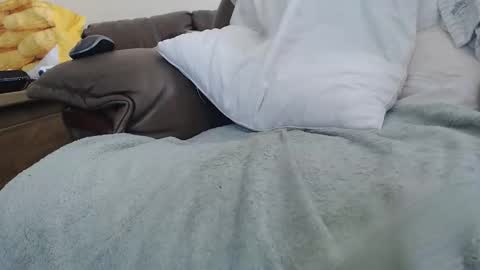 henryjxxx online show from May 24, 2026, 9:58 am
