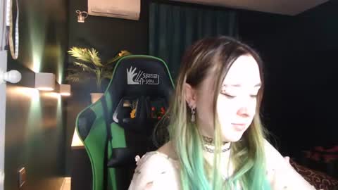 Snapshot of hentaishiing chatting on June 16, 2026, 5:59 pm Hentaishiing online show from June 16, 2026, 5:59 pm