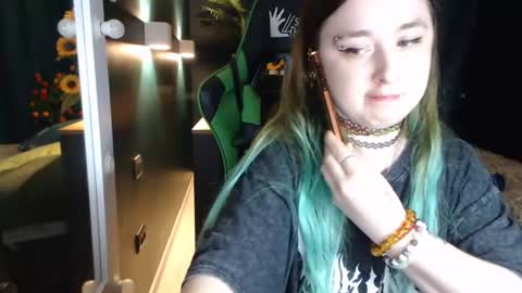 Snapshot of hentaishiing chatting on June 27, 2026, 6:24 pm Hentaishiing online show from June 27, 2026, 6:24 pm