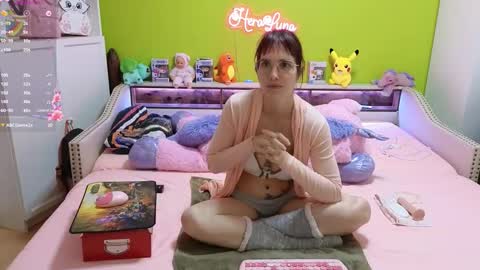 Snapshot of heraluna_ chatting on October 30, 2025, 9:37 pm HeraLuna online show from October 30, 2025, 9:37 pm