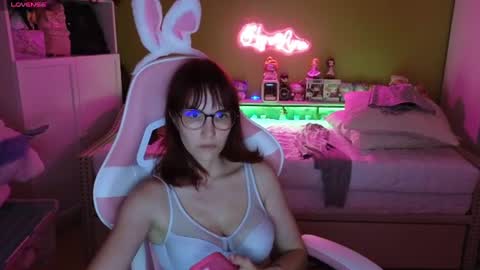 Snapshot of heraluna_ chatting on July 16, 2026, 8:37 pm HeraLuna online show from July 16, 2026, 8:37 pm