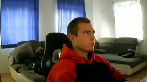 Snapshot of herbstenden chatting on December 21, 2024, 1:21 pm John Pearl online show from December 21, 2024, 1:21 pm