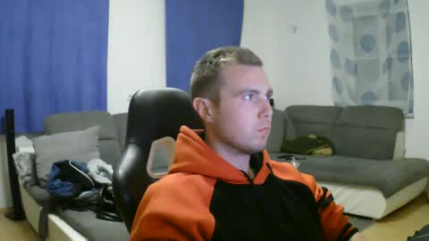 Snapshot of herbstenden chatting on February 9, 2025, 9:39 pm John Pearl online show from February 9, 2025, 9:39 pm