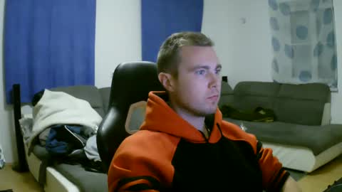 Snapshot of herbstenden chatting on February 10, 2025, 7:28 pm John Pearl online show from February 10, 2025, 7:28 pm